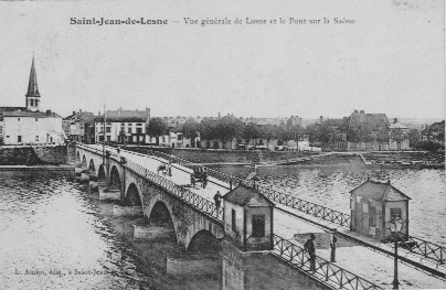 Vue generale de losne et pont sur la saone